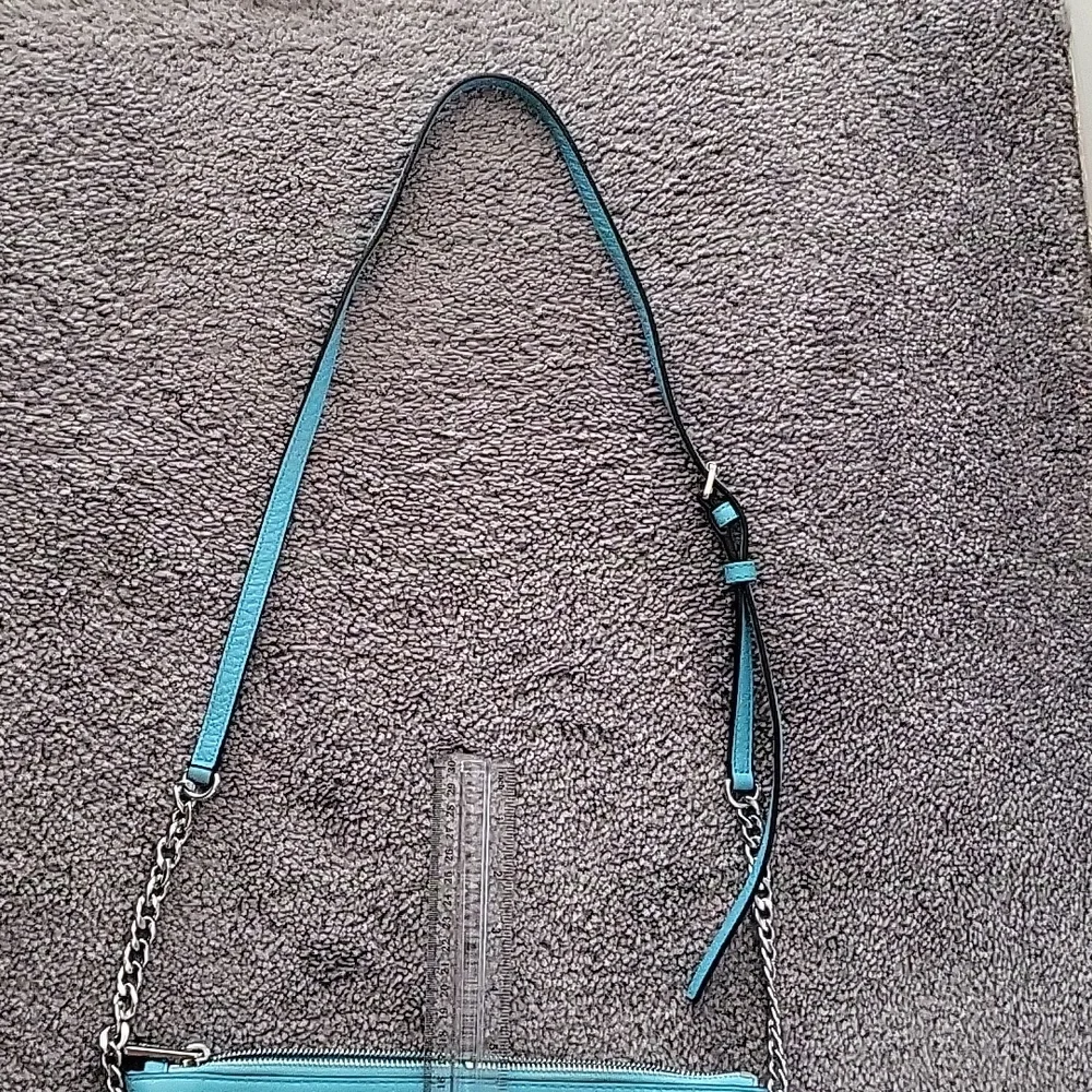 Michael Kors crossbody purse - Picture 8 of 8